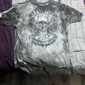 Affliction Men's Black and Gray Skull Graphic Tee